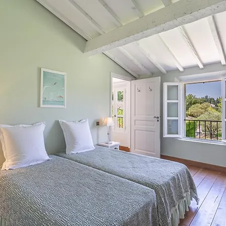Before Making A Request, Read My Host Profile At Bottom Of Page # Luxury Private 6-bedroom Retreat Near Saint-tropez Villa Grimaud