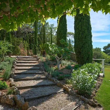 Before Making A Request, Read My Host Profile At Bottom Of Page # Luxury Private 6-bedroom Retreat Near Saint-tropez *