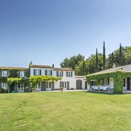 Before Making A Request, Read My Host Profile At Bottom Of Page # Luxury Private 6-bedroom Retreat Near Saint-tropez